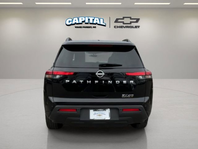 Used 2024 Nissan Pathfinder SV image 4