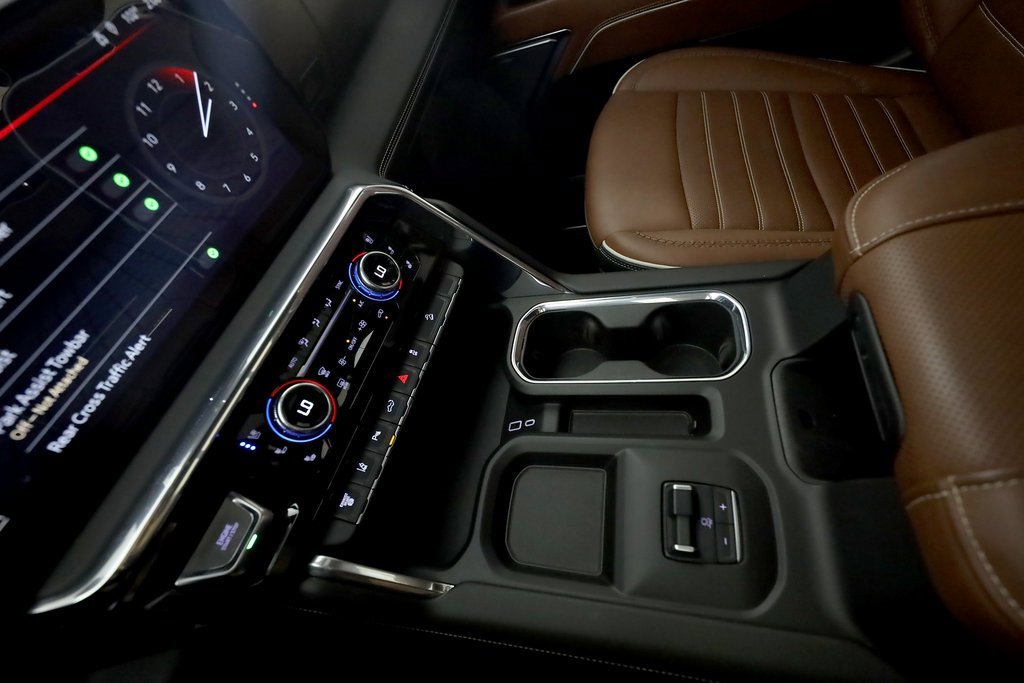 Used 2024 GMC Sierra 3500 Denali Ultimate image 39