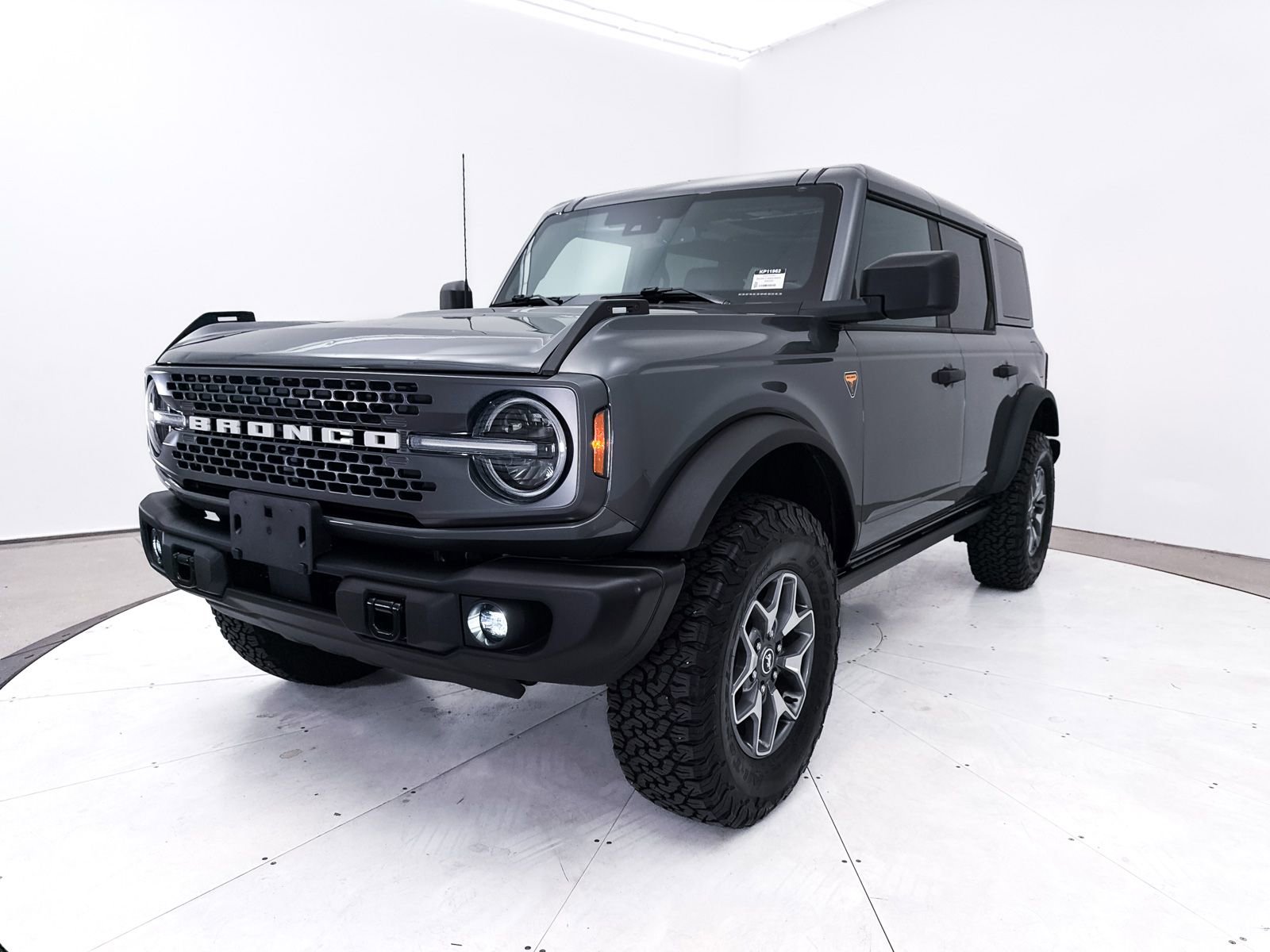 Used 2025 Ford Bronco Badlands AWD/4WD image 14