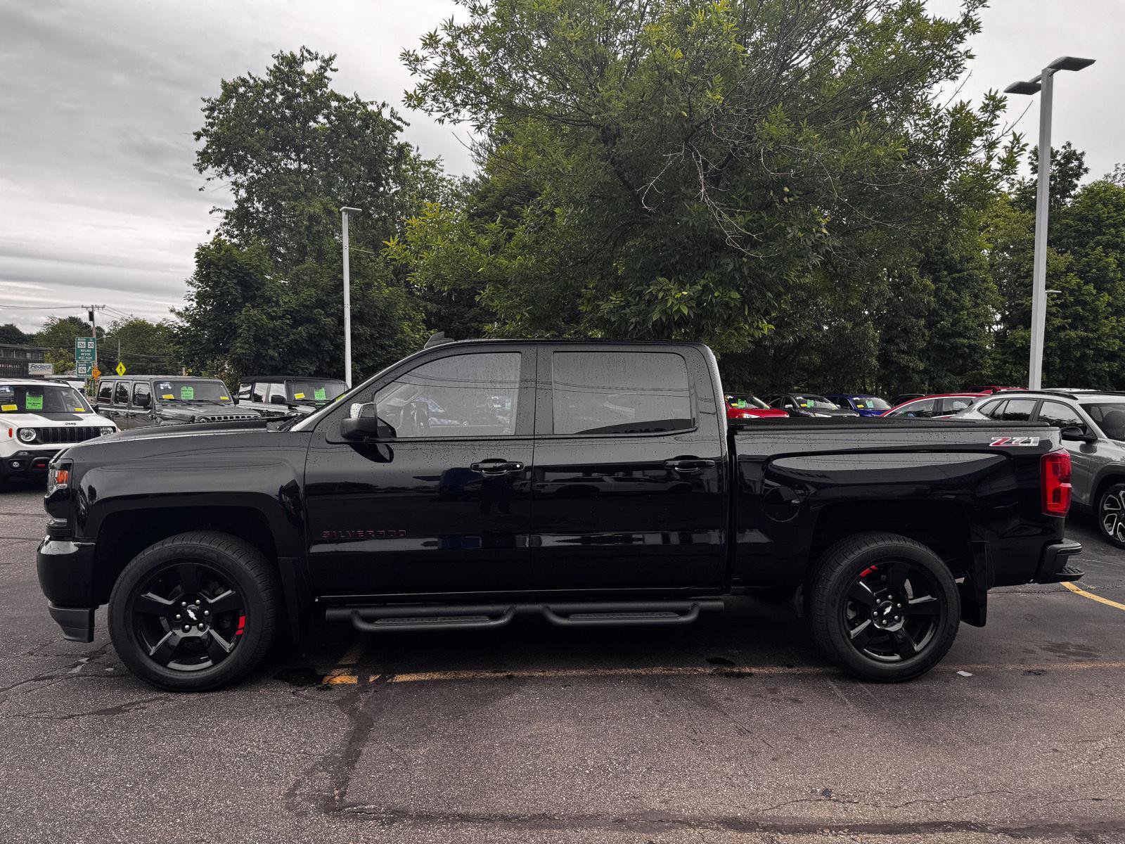 Certified 2017 Chevrolet Silverado 1500 LTZ Z71 w/ Redline Edition AWD/4WD image 7