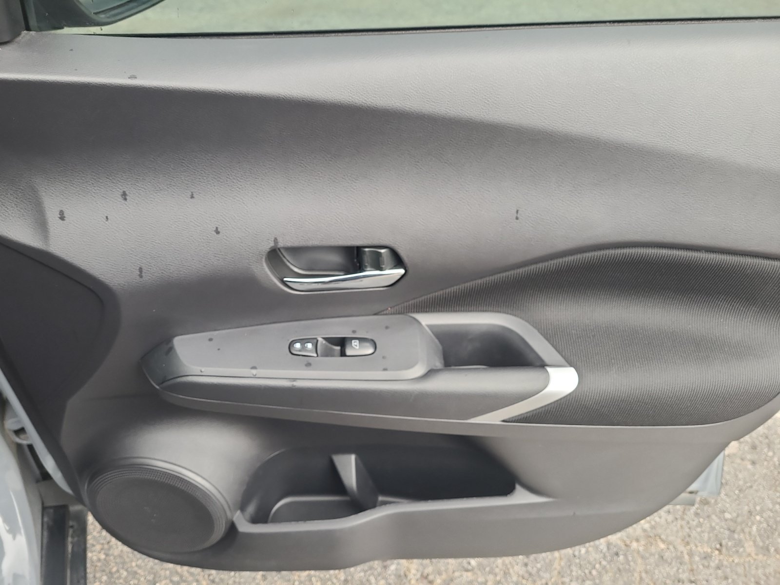 Used 2024 Nissan Kicks SV FWD image 31