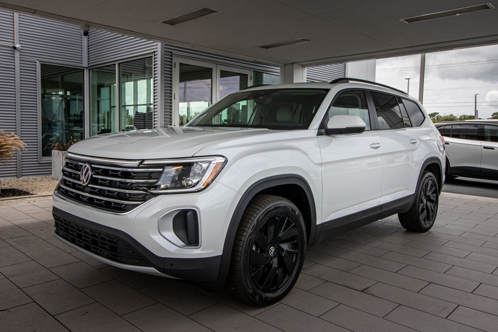 New 2026 Volkswagen Atlas SE image 11