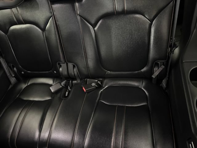 Used 2025 Honda Pilot TrailSport image 31