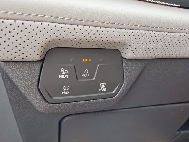 New 2026 Volkswagen Atlas Peak Edition AWD/4WD image 30