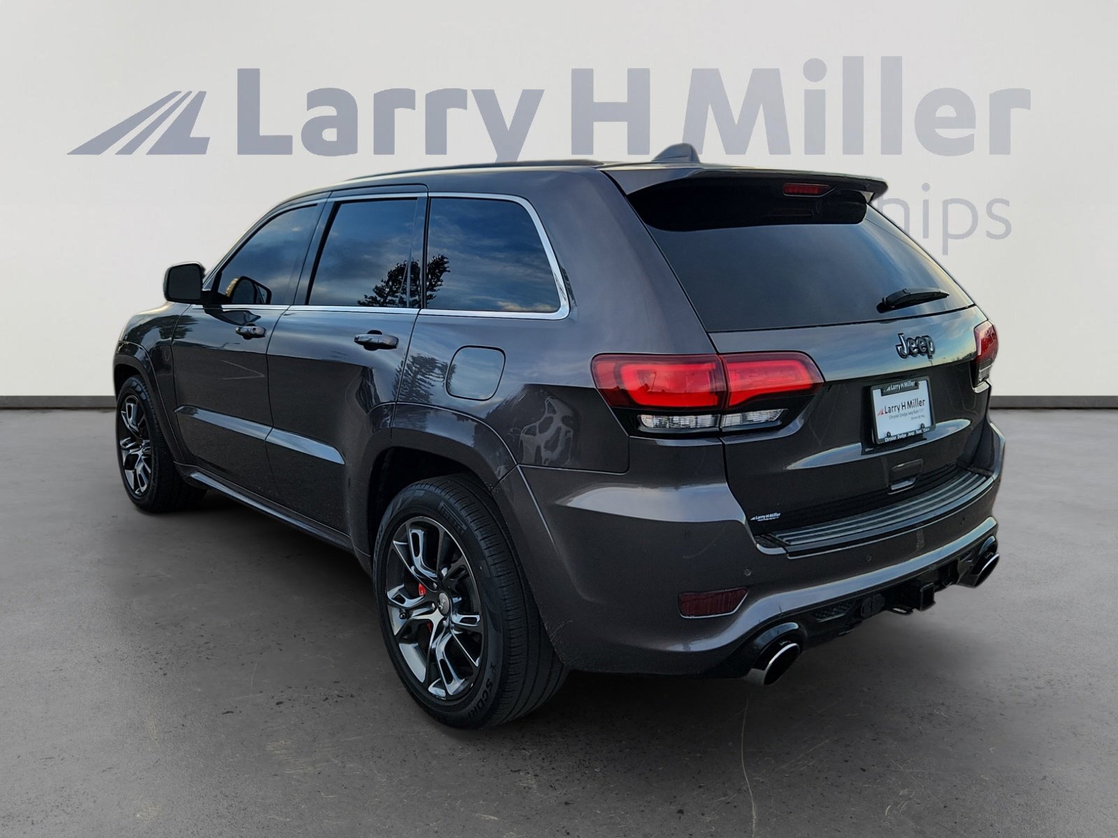 Used 2014 Jeep Grand Cherokee SRT w/ Trailer Tow Group IV image 4
