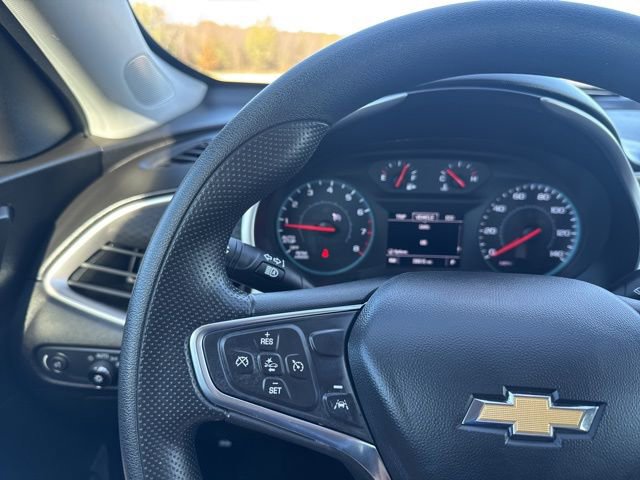 Used 2024 Chevrolet Malibu LT FWD image 11