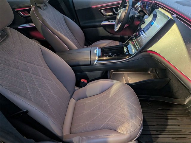 Used 2023 Mercedes-Benz EQE 500 4MATIC Sedan image 33