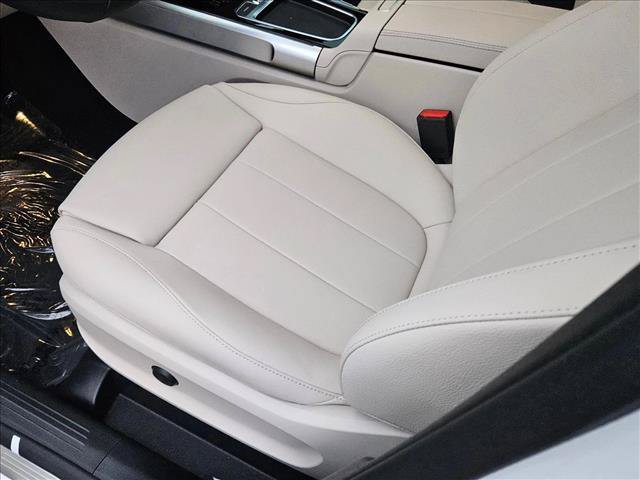 Used 2026 Mercedes-Benz GLB 250 image 4