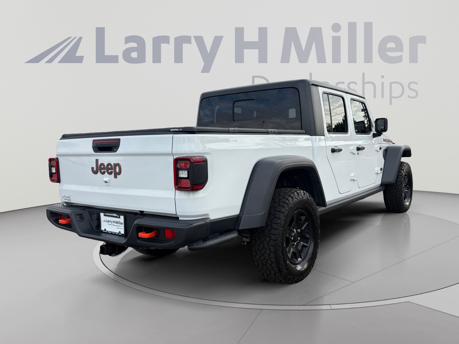 Used 2021 Jeep Gladiator Mojave w/ LED Lighting Group AWD/4WD image 6