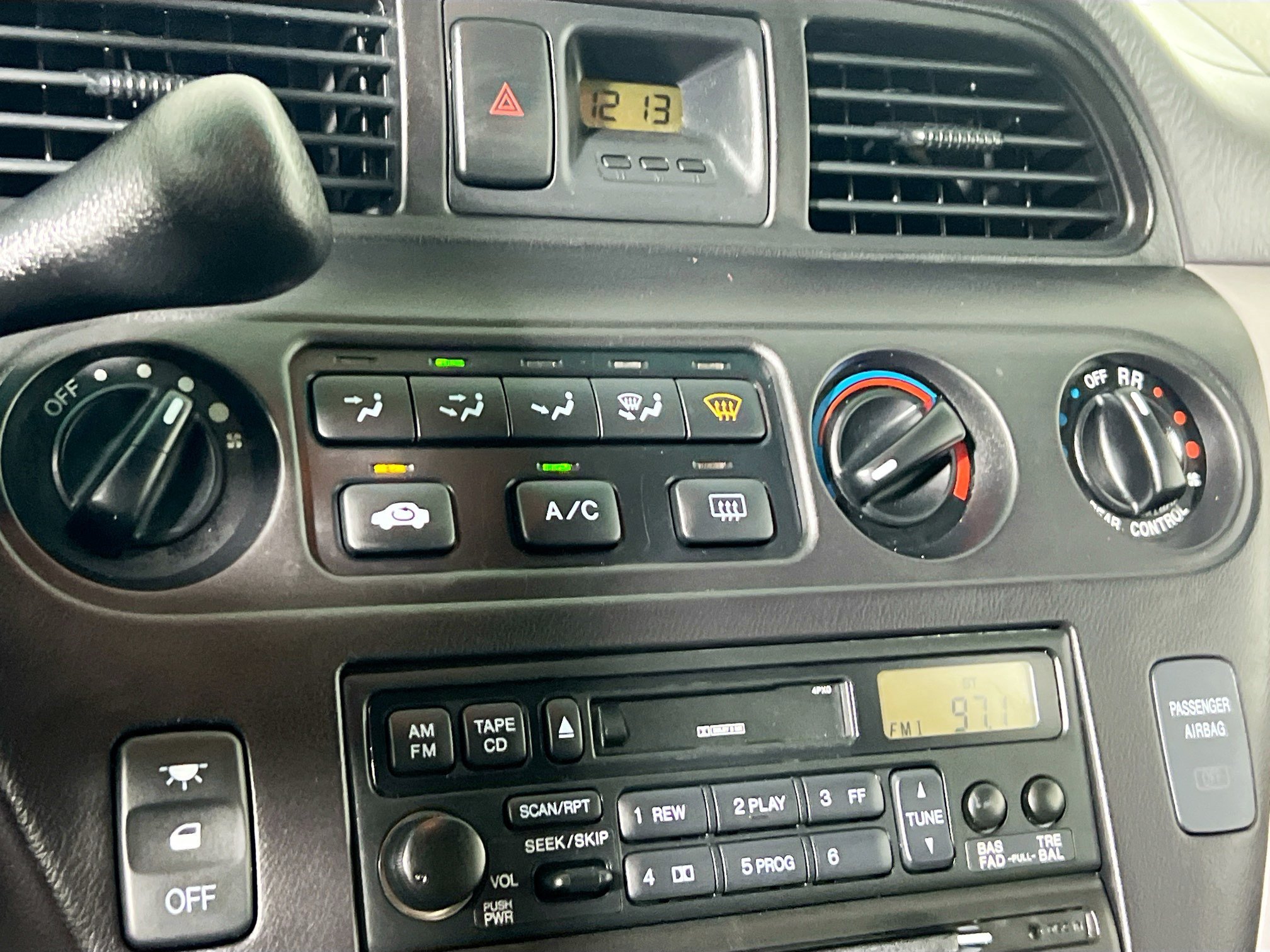 Used 2003 Honda Odyssey LX image 25