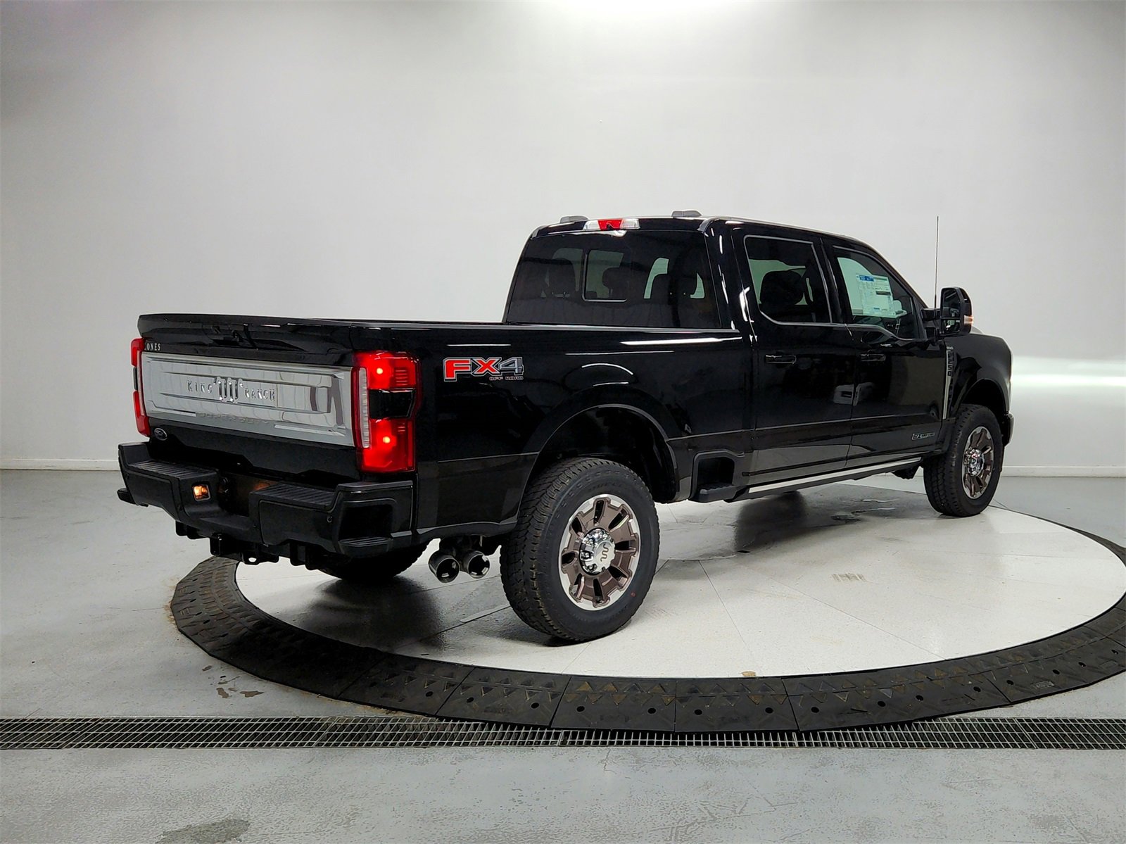 New 2025 Ford F250 King Ranch image 9
