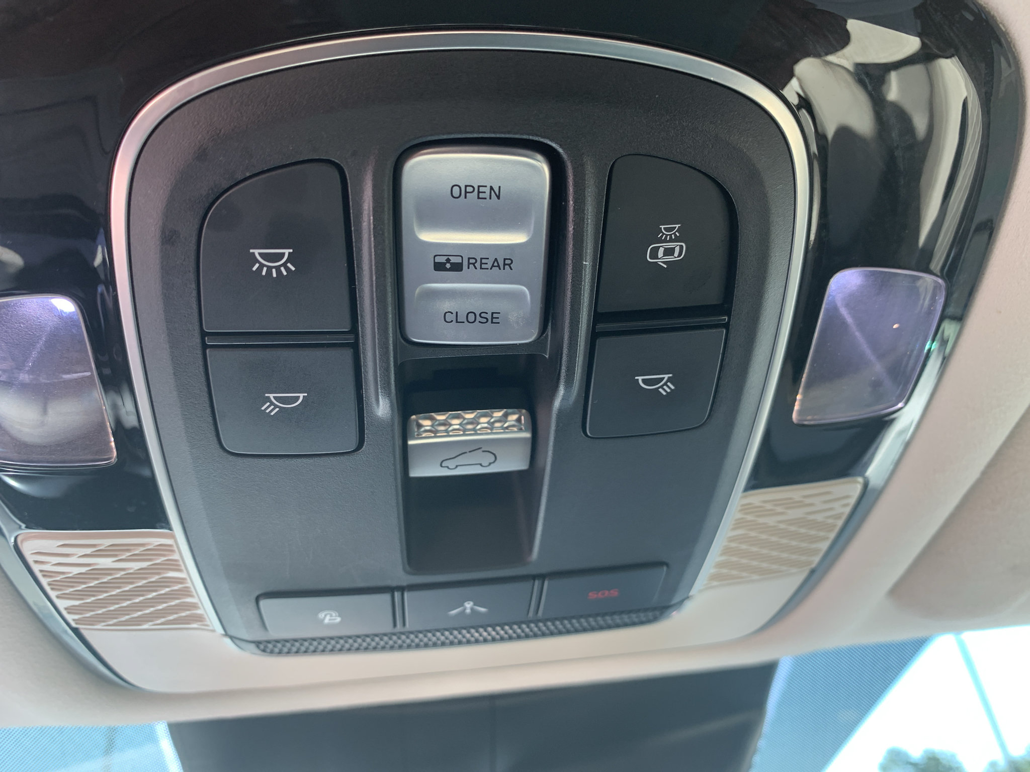 Used 2020 Hyundai Palisade Limited AWD/4WD image 16