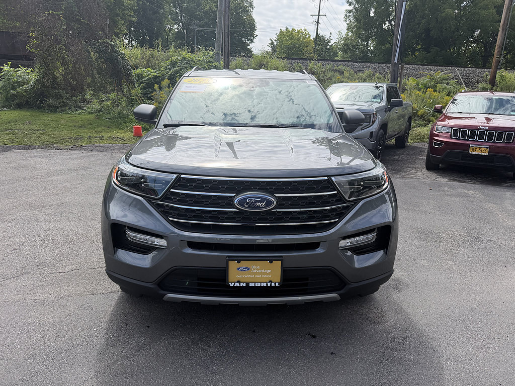 Certified 2023 Ford Explorer XLT w/ Equipment Group 202A AWD/4WD image 9