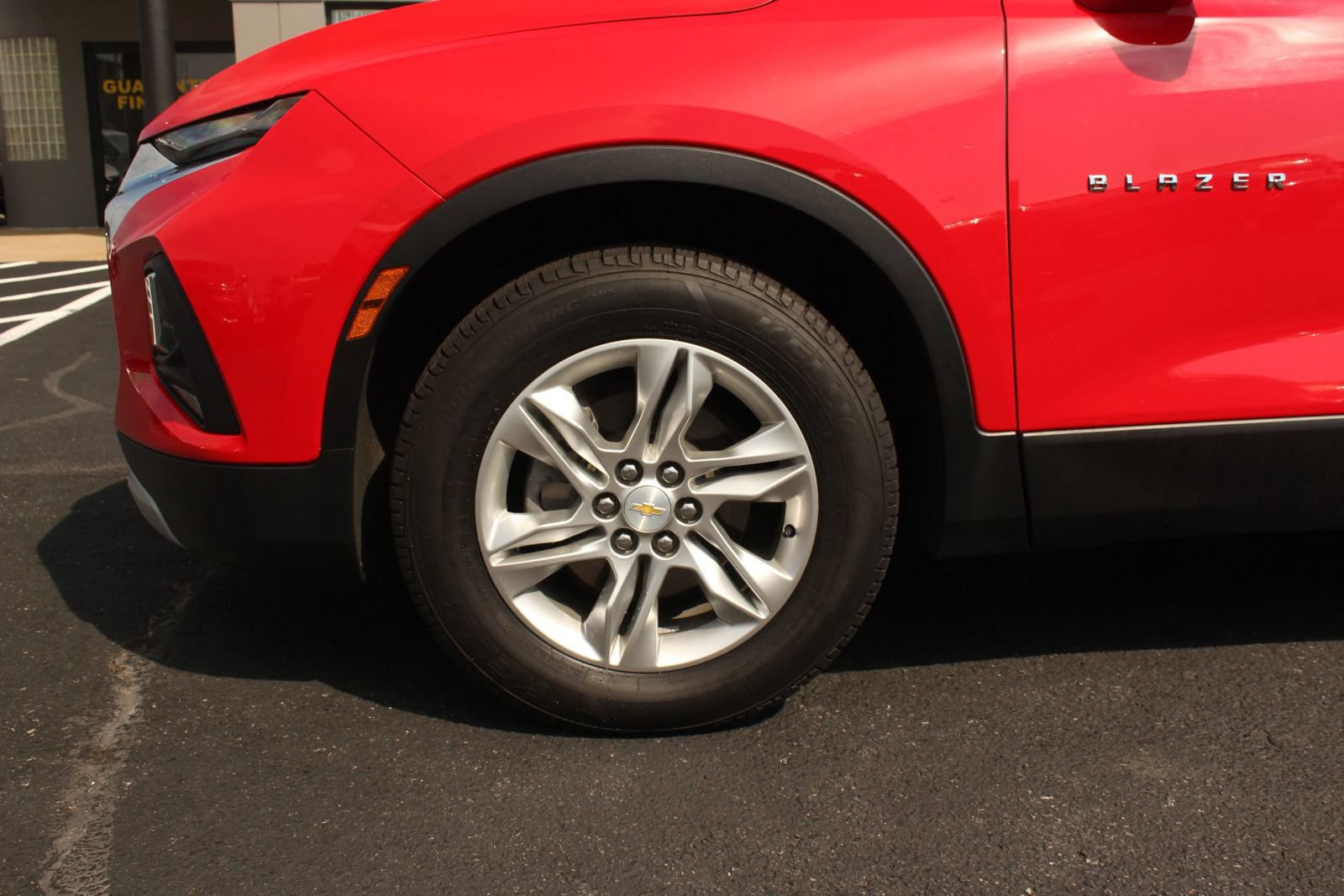 Used 2020 Chevrolet Blazer LT AWD/4WD image 3