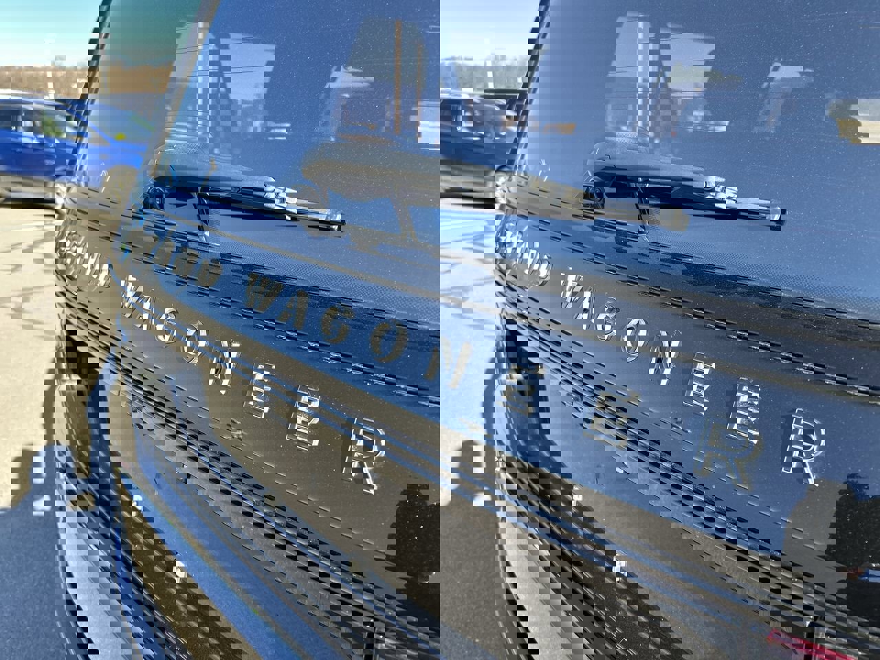 Used 2023 Jeep Grand Wagoneer L Series III w/ Rear Seat Video Group 1 image 10