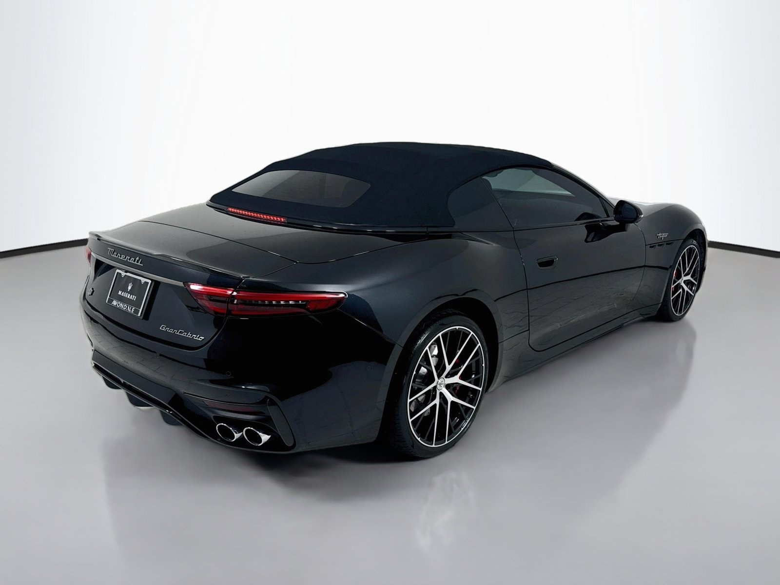 Used 2024 Maserati GranCabrio Trofeo AWD/4WD image 8