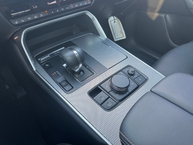 Certified 2025 MAZDA CX-70 Plug-In Hybrid w/ Premium Plus AWD/4WD image 18