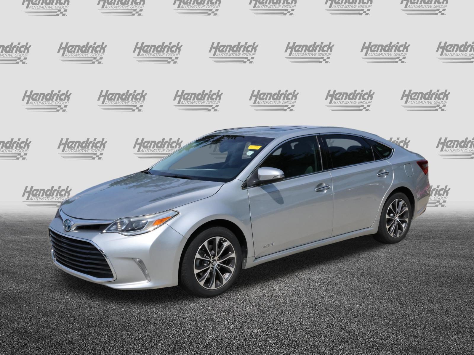 Used 2018 Toyota Avalon XLE Premium w/ All Weather Liner Package FWD image 5