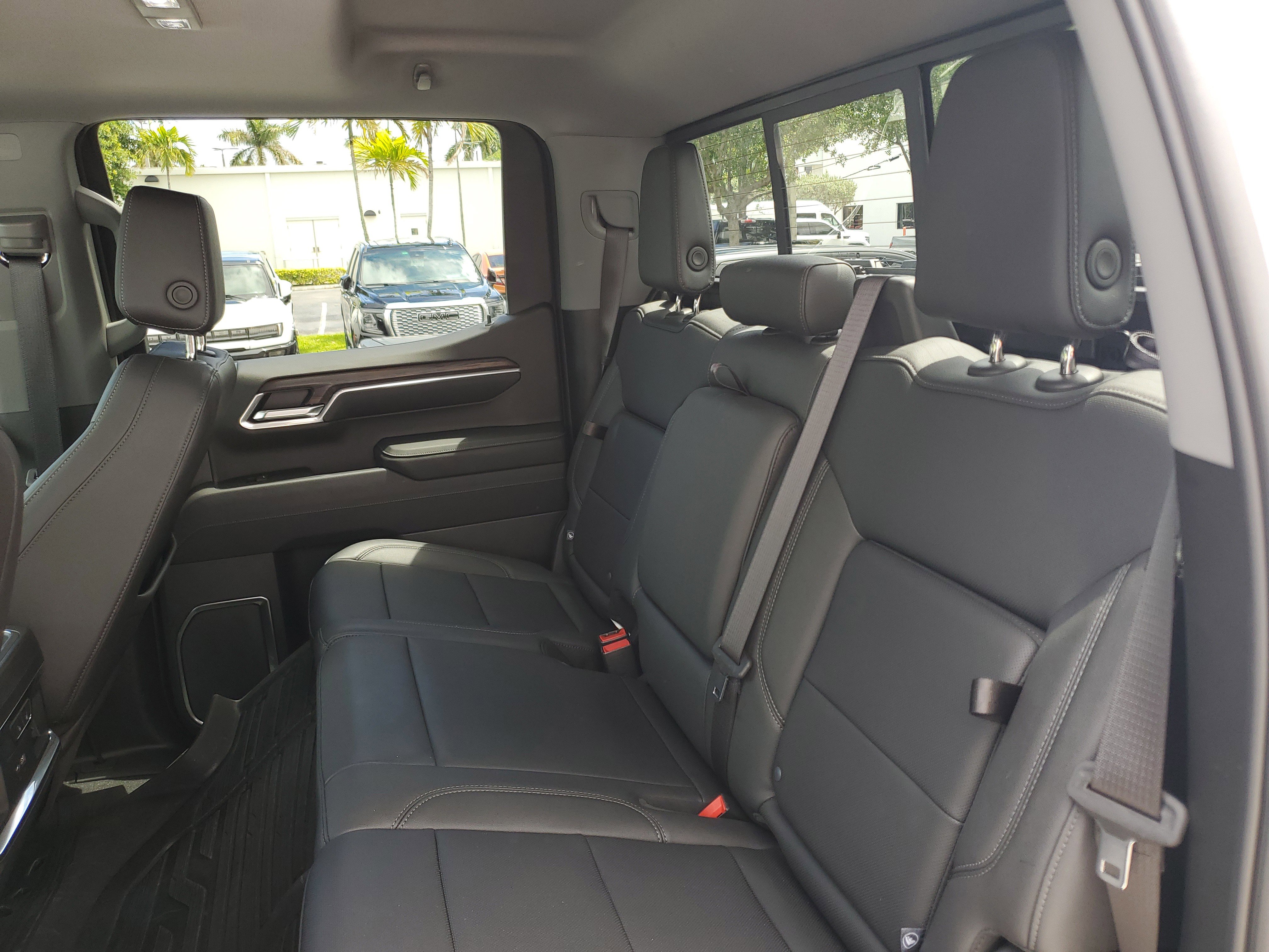 Certified 2023 GMC Sierra 1500 SLT w/ SLT Premium Package AWD/4WD image 13
