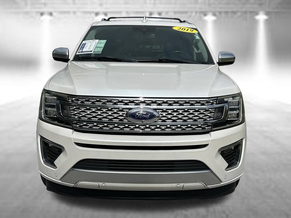 Used 2019 Ford Expedition Platinum RWD image 2