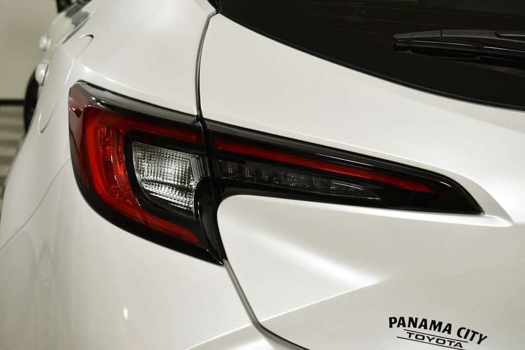 Used 2025 Toyota Corolla XSE image 21