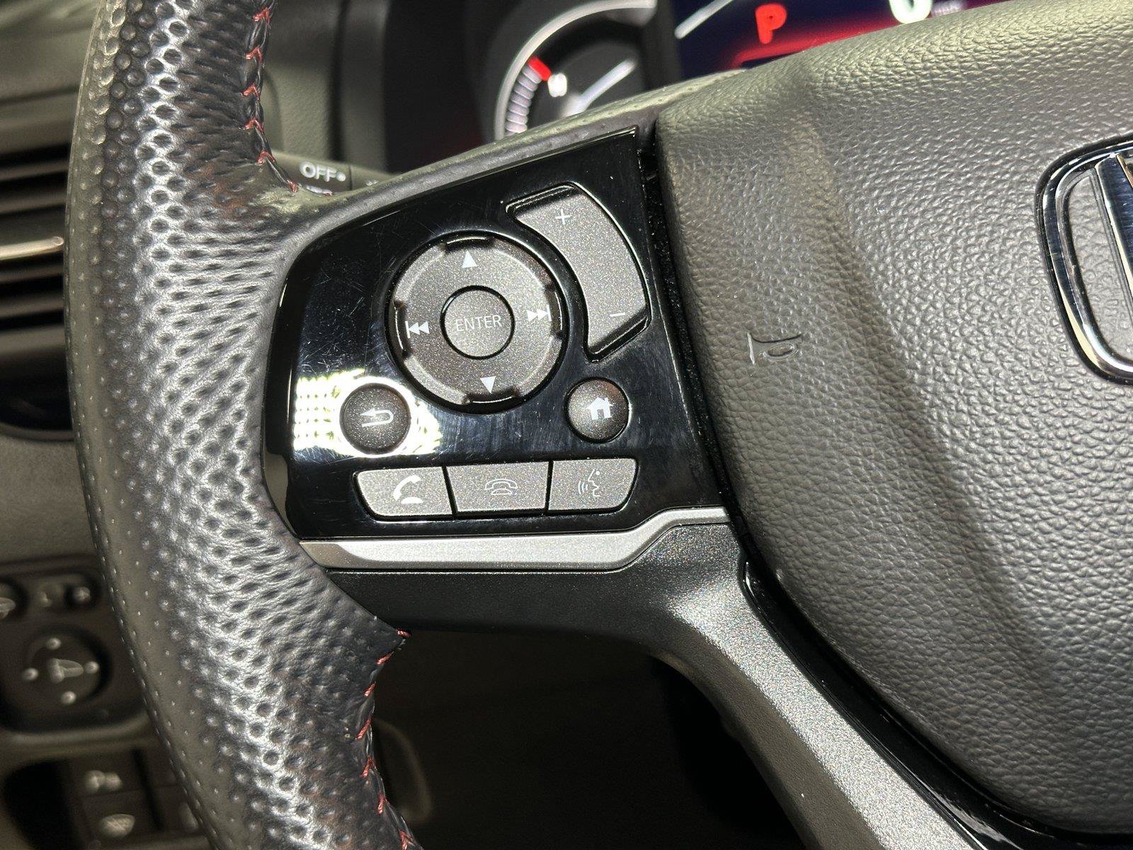 Certified 2025 Honda Passport Black Edition image 25