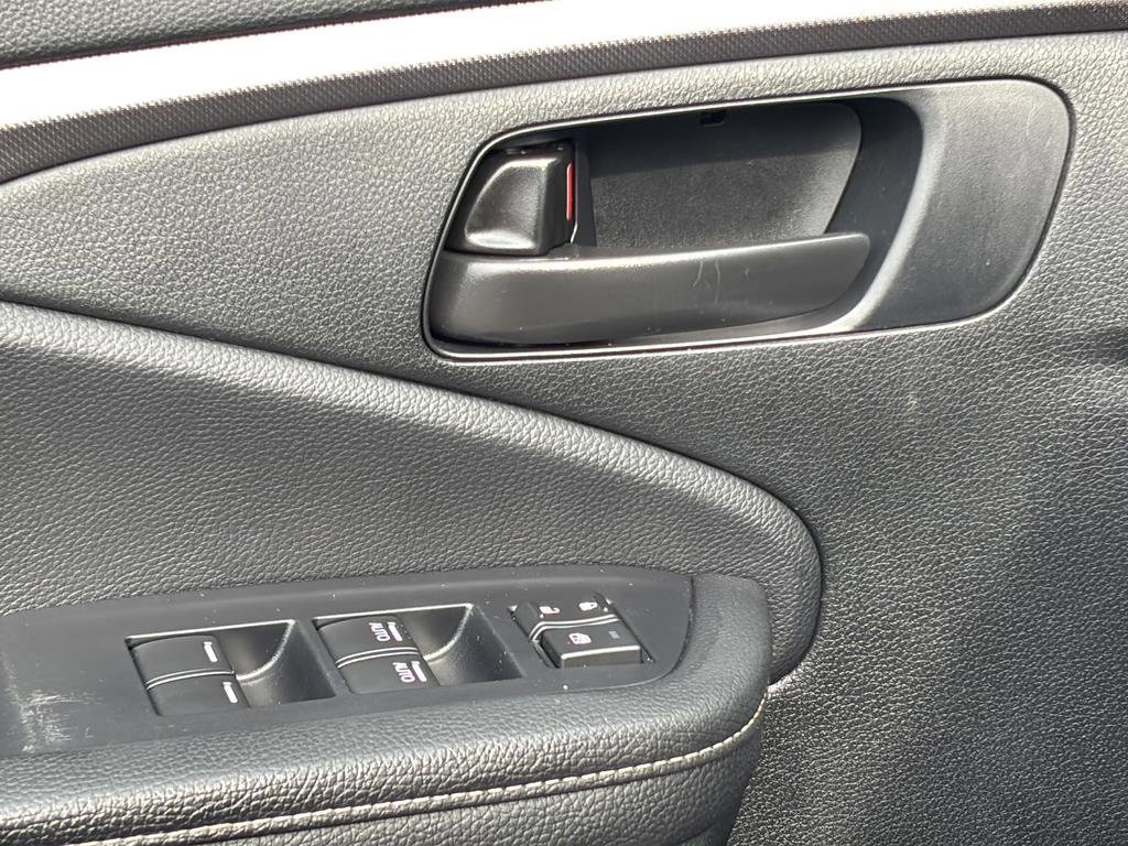 Used 2025 Honda Ridgeline Sport image 16