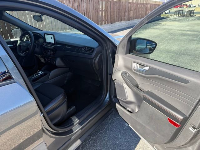 Used 2024 Ford Escape ST-Line FWD image 9