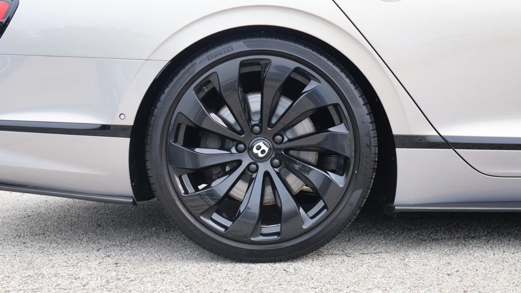 Used 2022 Bentley Flying Spur V8 AWD/4WD image 11