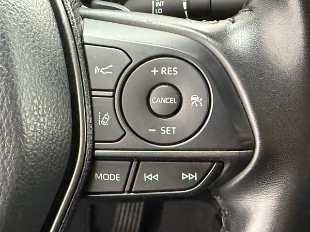 Used 2023 Toyota Camry XSE image 12