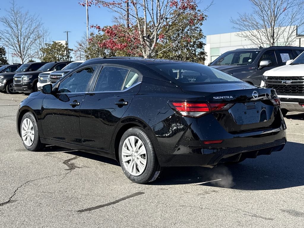 Used 2023 Nissan Sentra S image 3