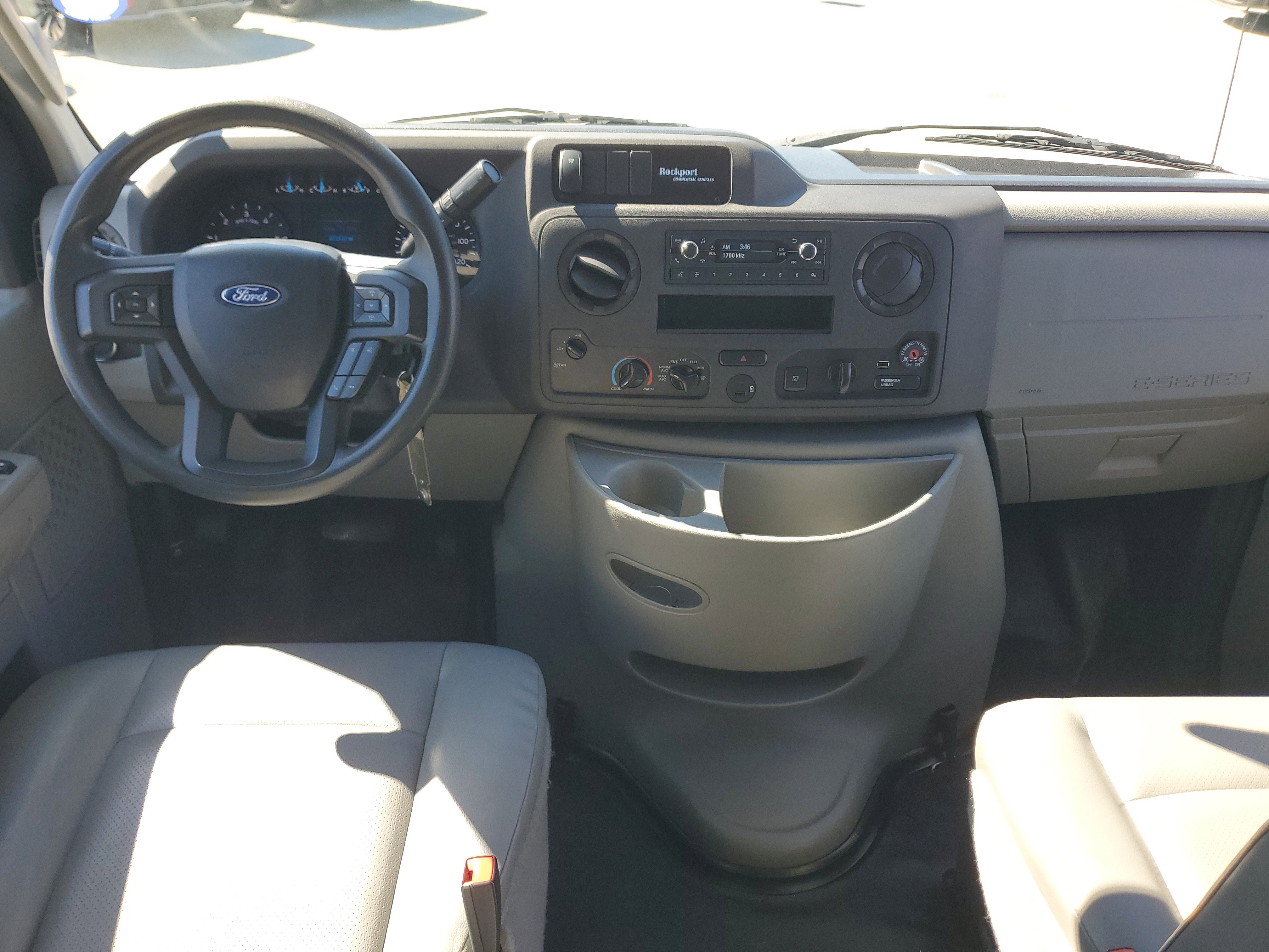 Used 2022 Ford E-350 and Econoline 350 Super Duty w/ Power Windows & Locks Group image 17