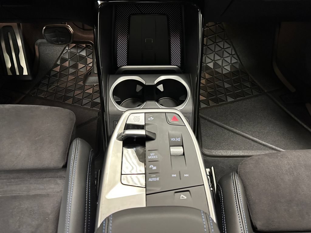 Used 2026 BMW X2 M35i w/ Technology Package AWD/4WD image 21