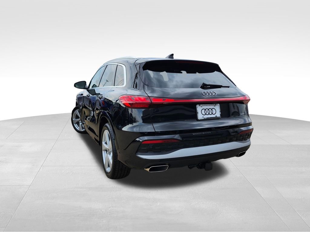 Certified 2025 Audi Q5 Prestige image 4