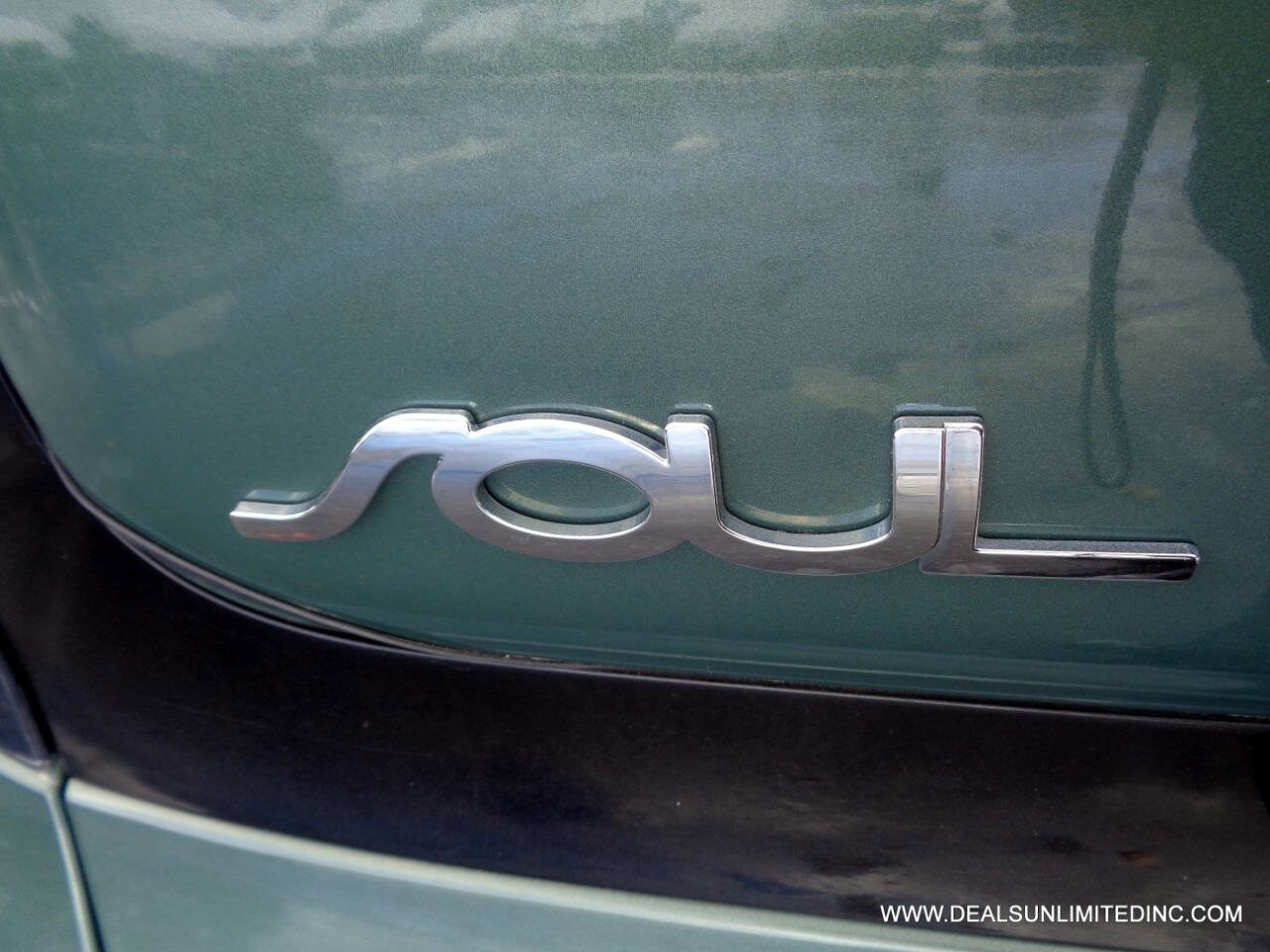 Used 2014 Kia Soul + FWD image 6