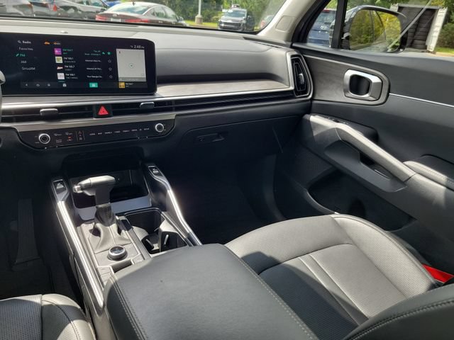 Certified 2024 Kia Sorento X-Line EX AWD/4WD image 12