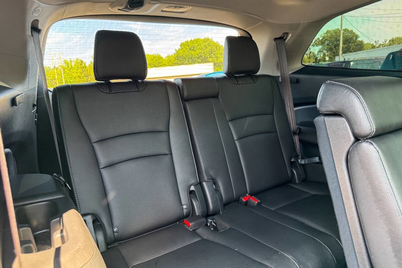 Used 2022 Honda Pilot Black Edition image 13
