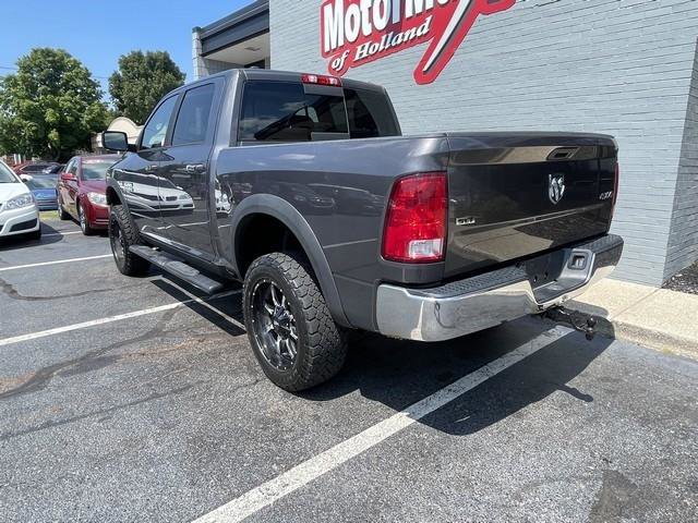 Used 2017 RAM 1500 Classic SLT image 7