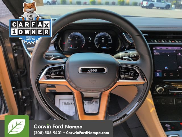 Used 2025 Jeep Grand Cherokee Summit AWD/4WD image 14