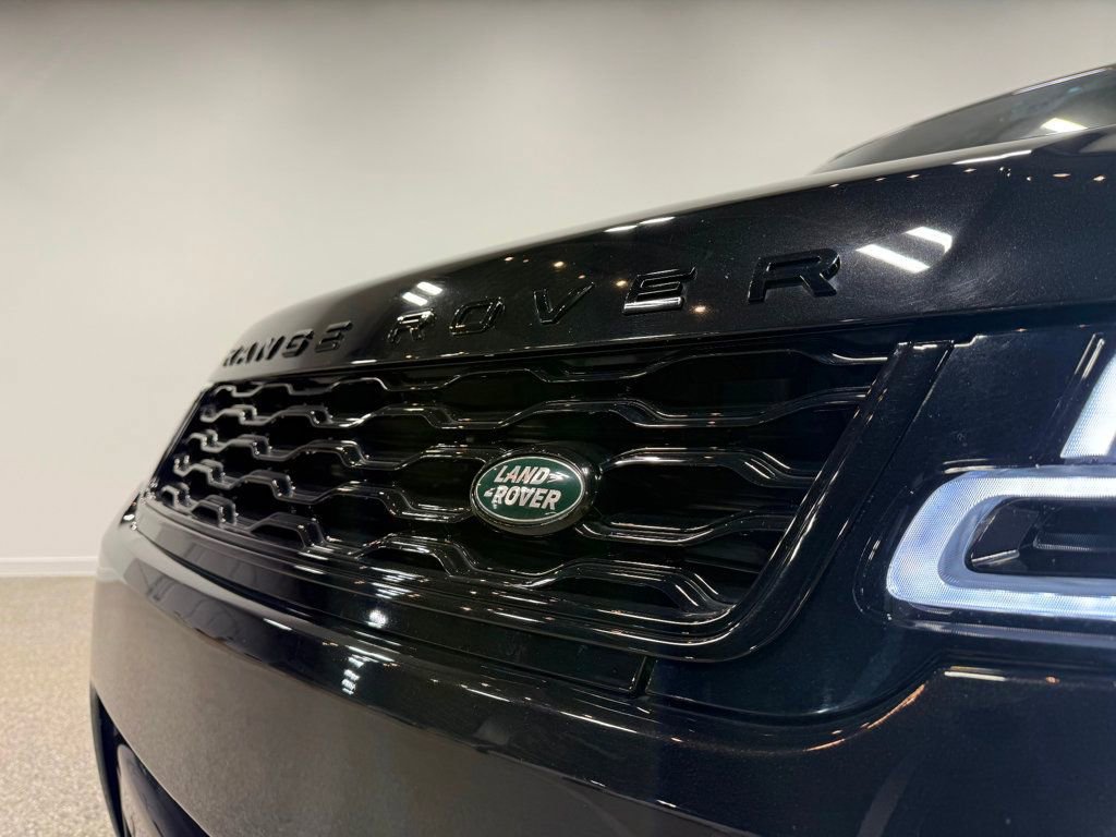 Used 2022 Land Rover Range Rover Sport SVR image 26