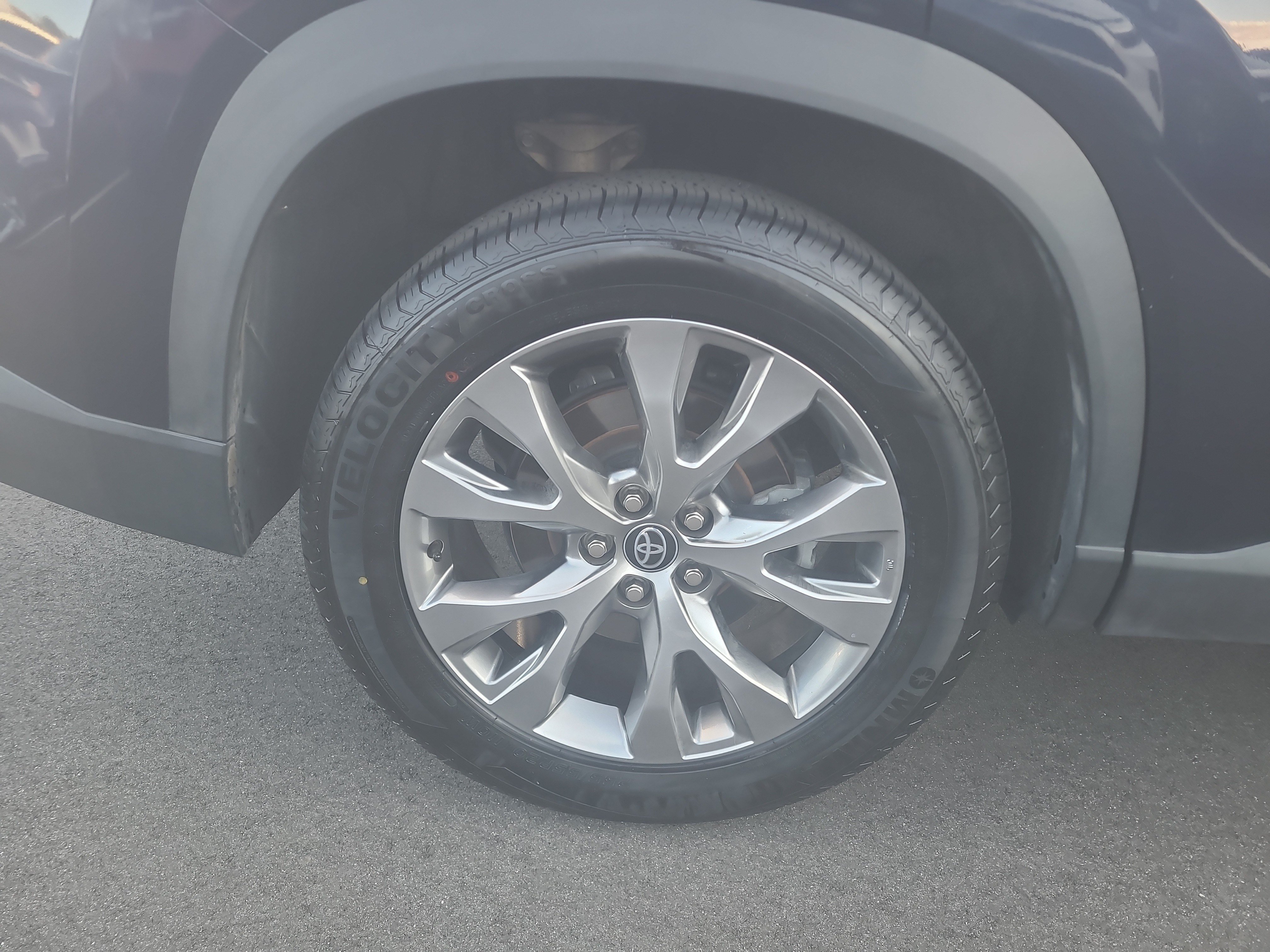 Certified 2024 Toyota Grand Highlander AWD image 11