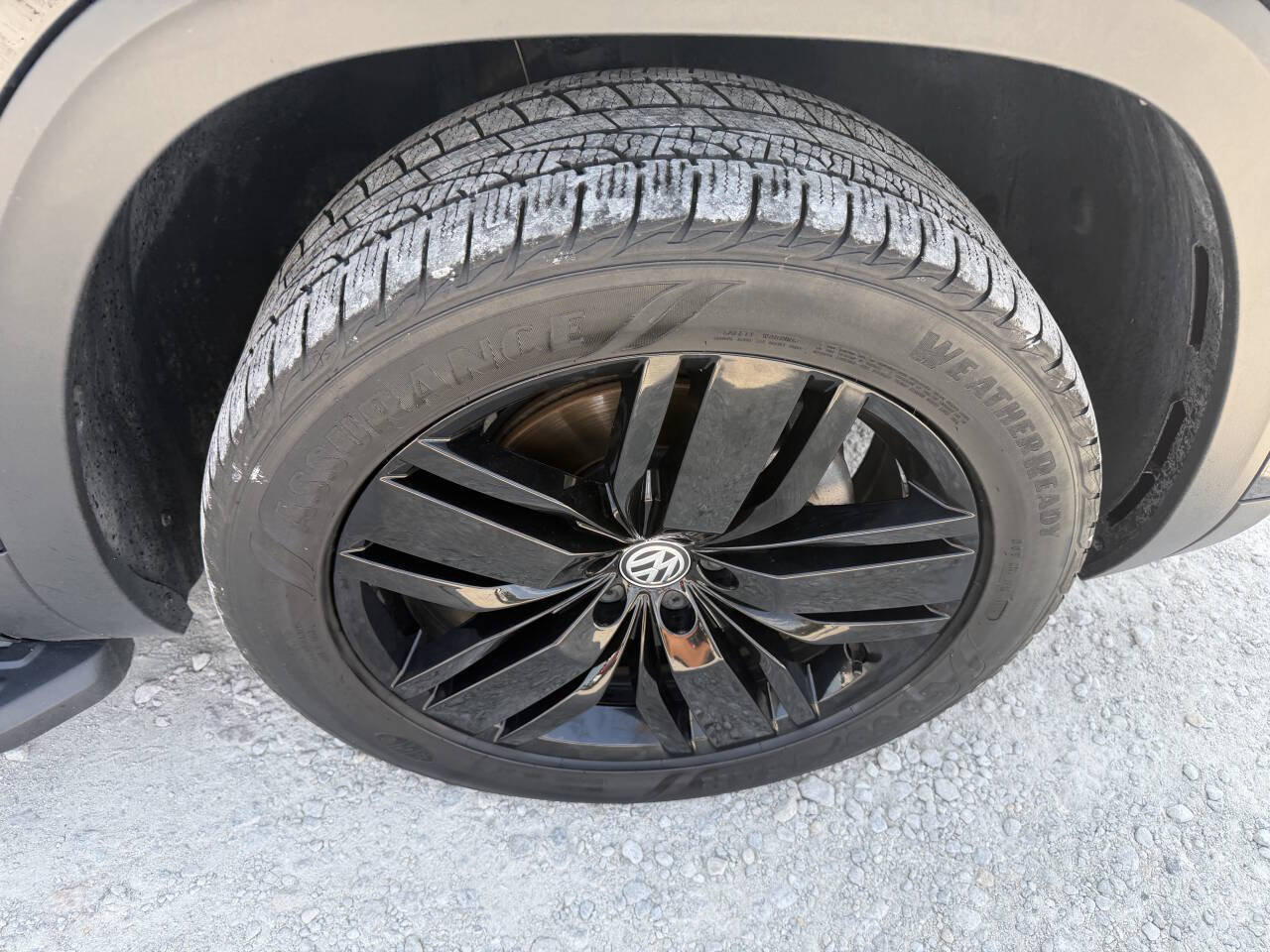 Used 2018 Volkswagen Atlas SEL AWD/4WD image 12