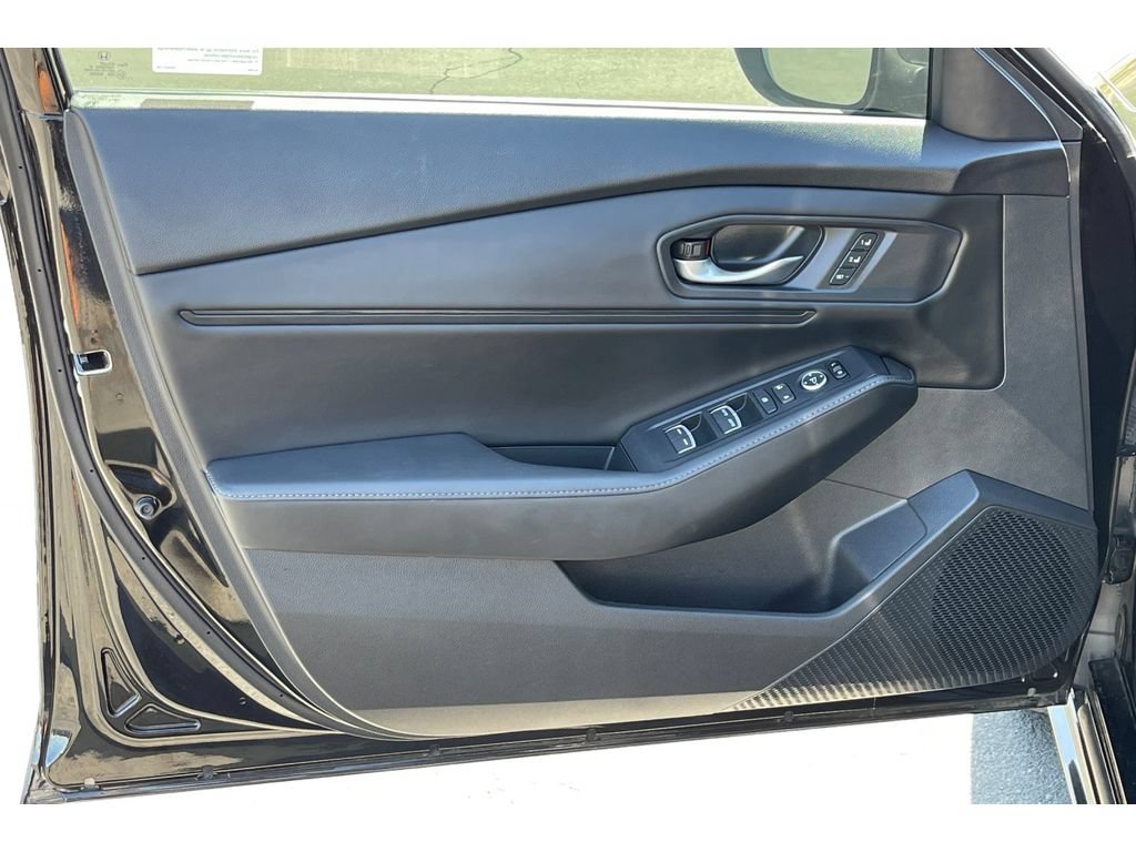 Used 2024 Honda Accord Sport image 11