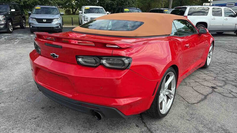 Used 2020 Chevrolet Camaro SS RWD image 8