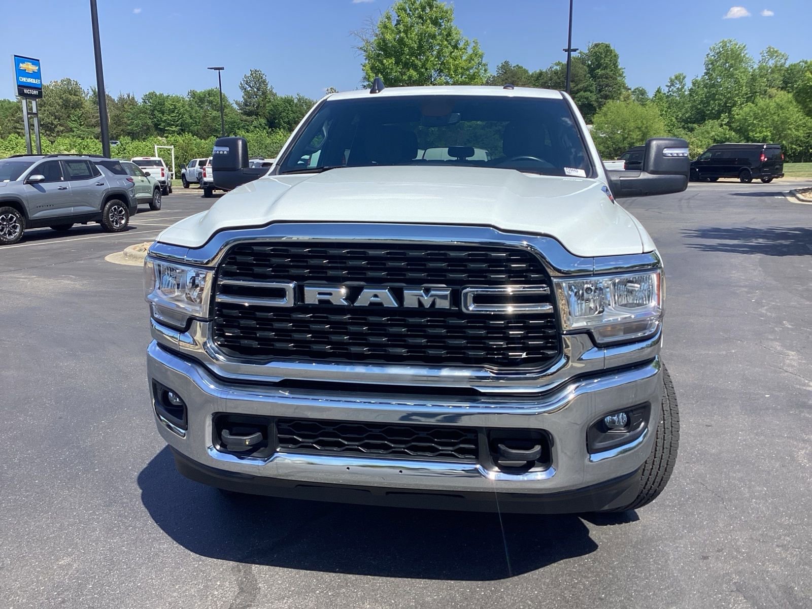 Used 2024 RAM 2500 Big Horn AWD/4WD image 5