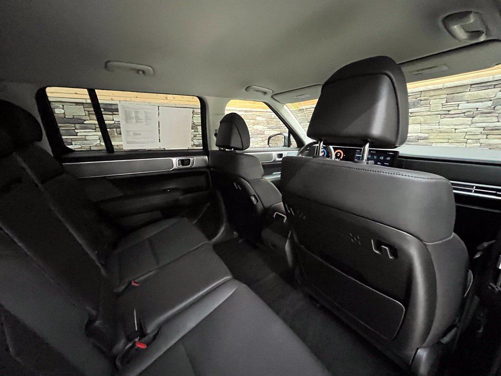 Used 2026 Hyundai Santa Fe SEL AWD/4WD image 39