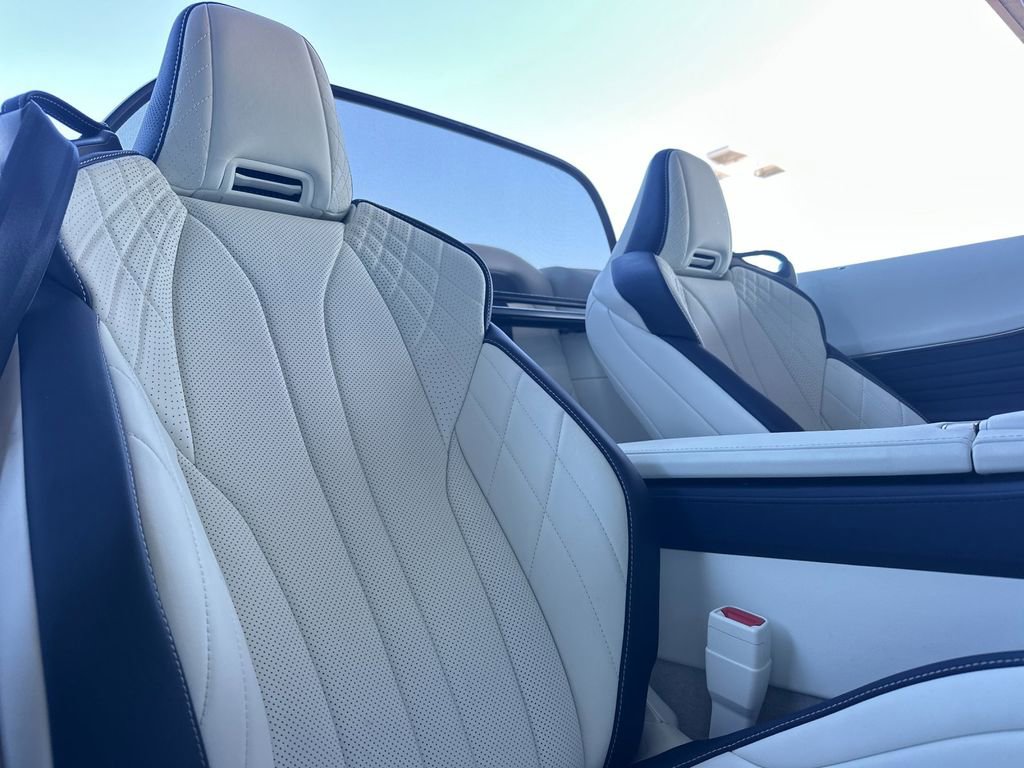 Used 2024 Lexus LC 500 Convertible image 17