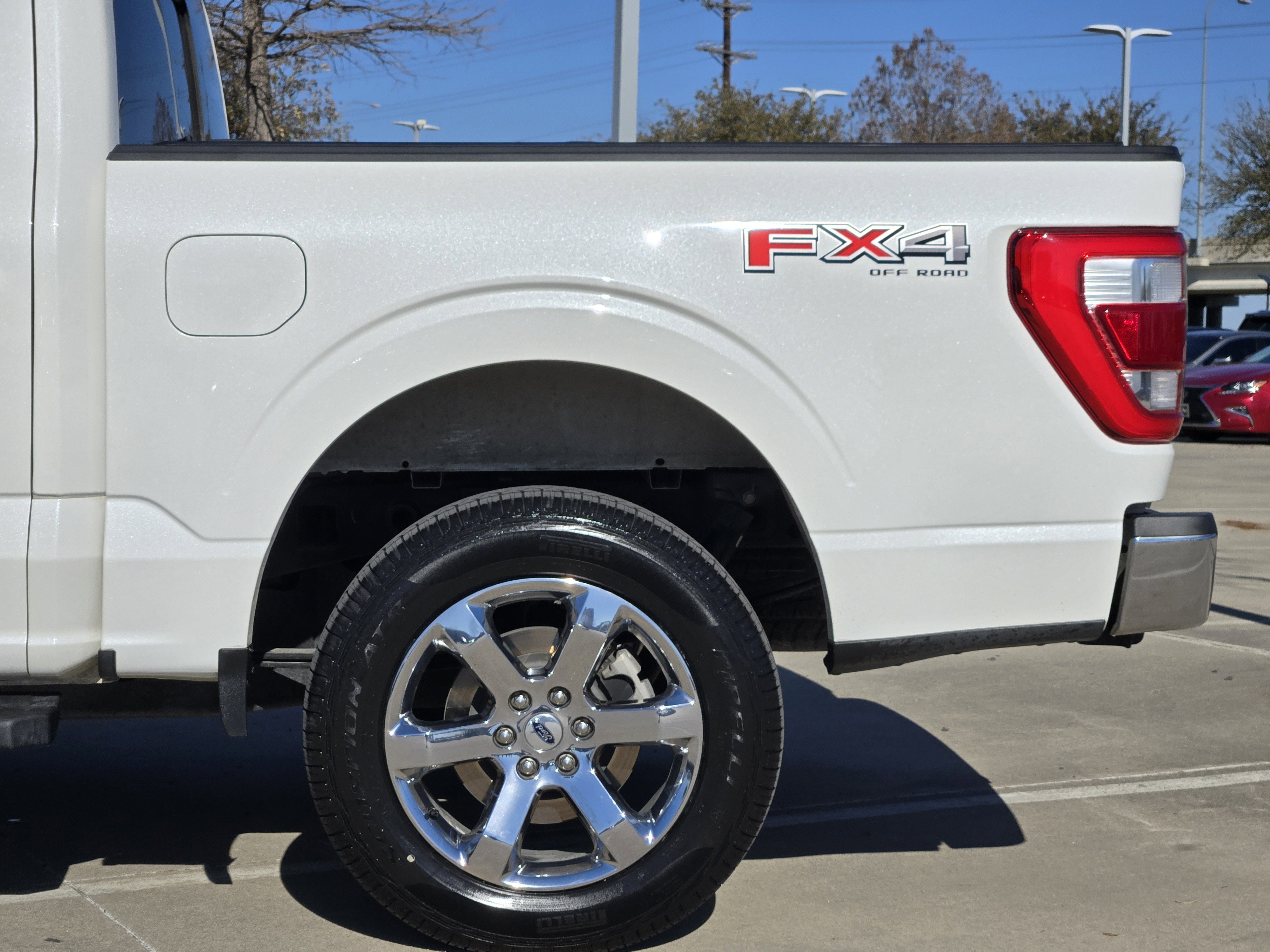 Used 2021 Ford F150 Lariat w/ Max Trailer Tow Package image 13