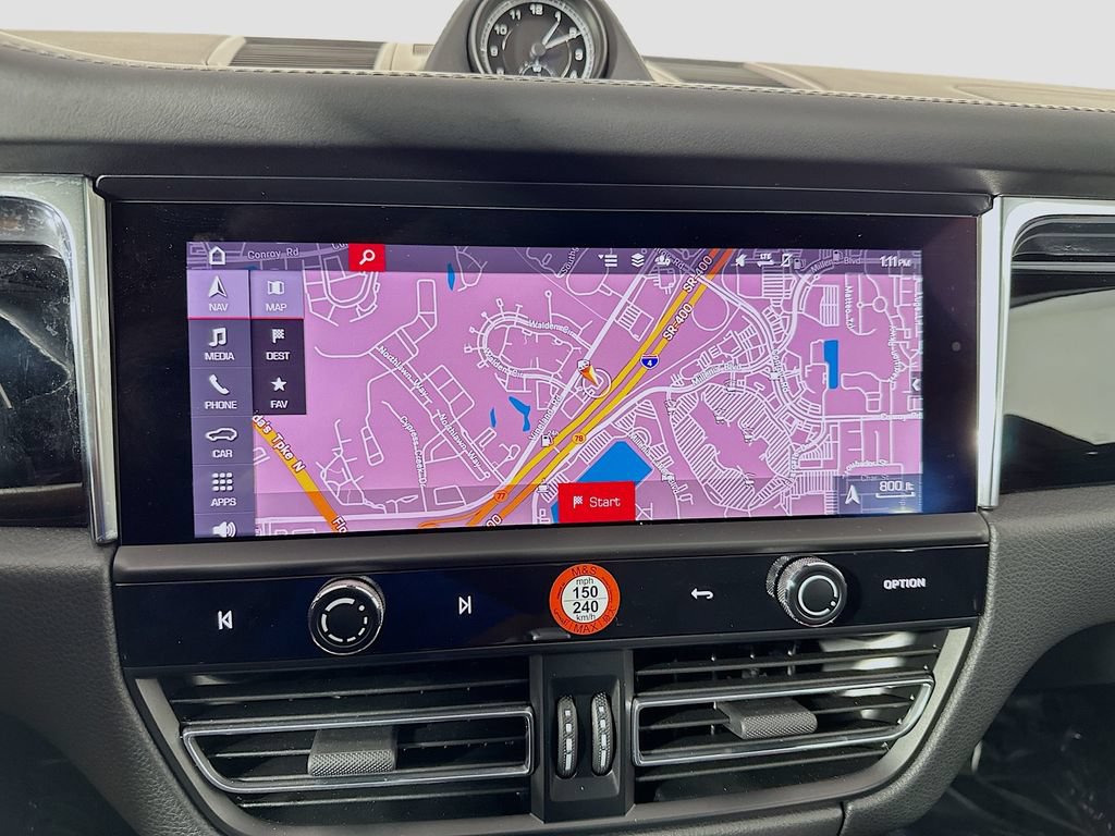 New 2025 Porsche Macan AWD/4WD image 16