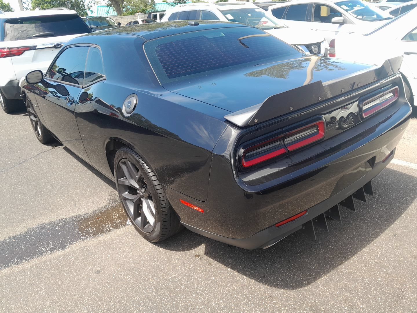 Used 2021 Dodge Challenger R/T w/ Blacktop Package RWD image 2